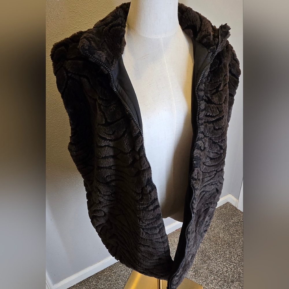 Women's Vintage Faux Fur Vest